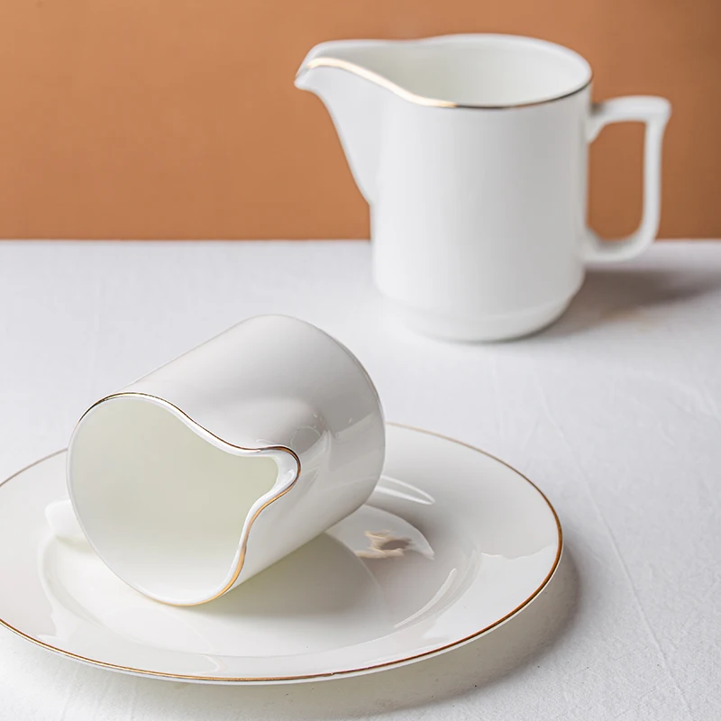 P&T Horeca Customized dinner ware gold rim dinner plates for hotel purpose fine bone china personalized ceramic plates