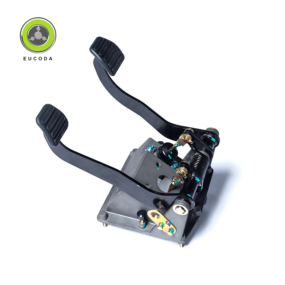 Factory Cheap Price Auto Parts Clutch Main Pump With Oil Tank Left Rudder Combination Pedal Assy Yg9525360810 For Howo Chassis