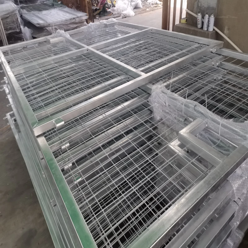 Factory Manufacturer Fence Anti-theft Farm Football Court Fence Mesh with Pole and Gates Steel with HDG Surface Treatment