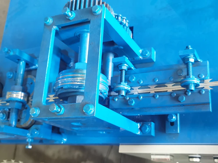 best price factory easy install galvanized concertina razor blade barbed wire making machine