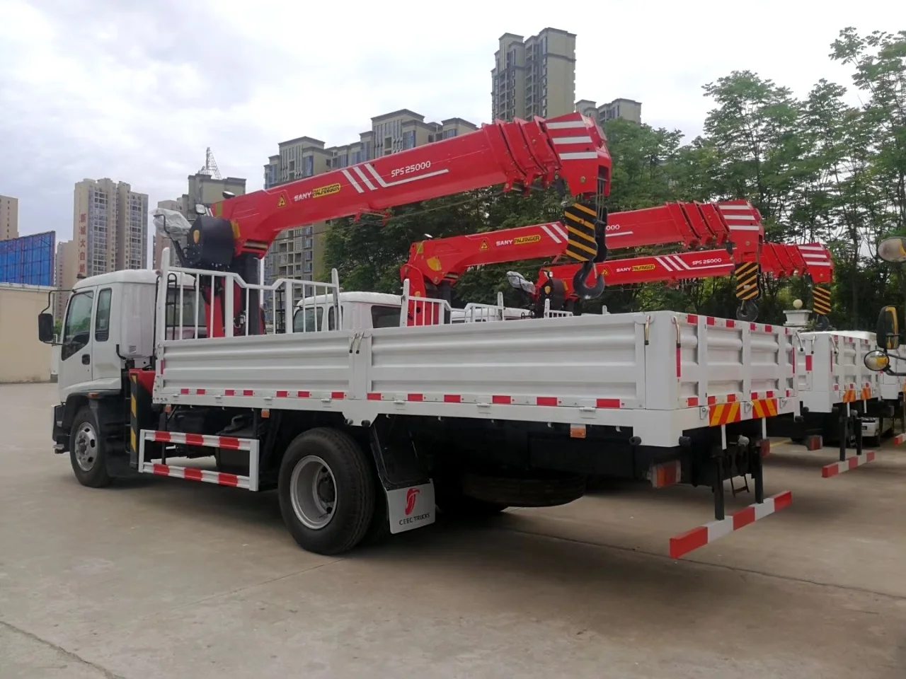 Cheap ISU-ZU 8/10 tons mini hydraulic truck mounted crane loader