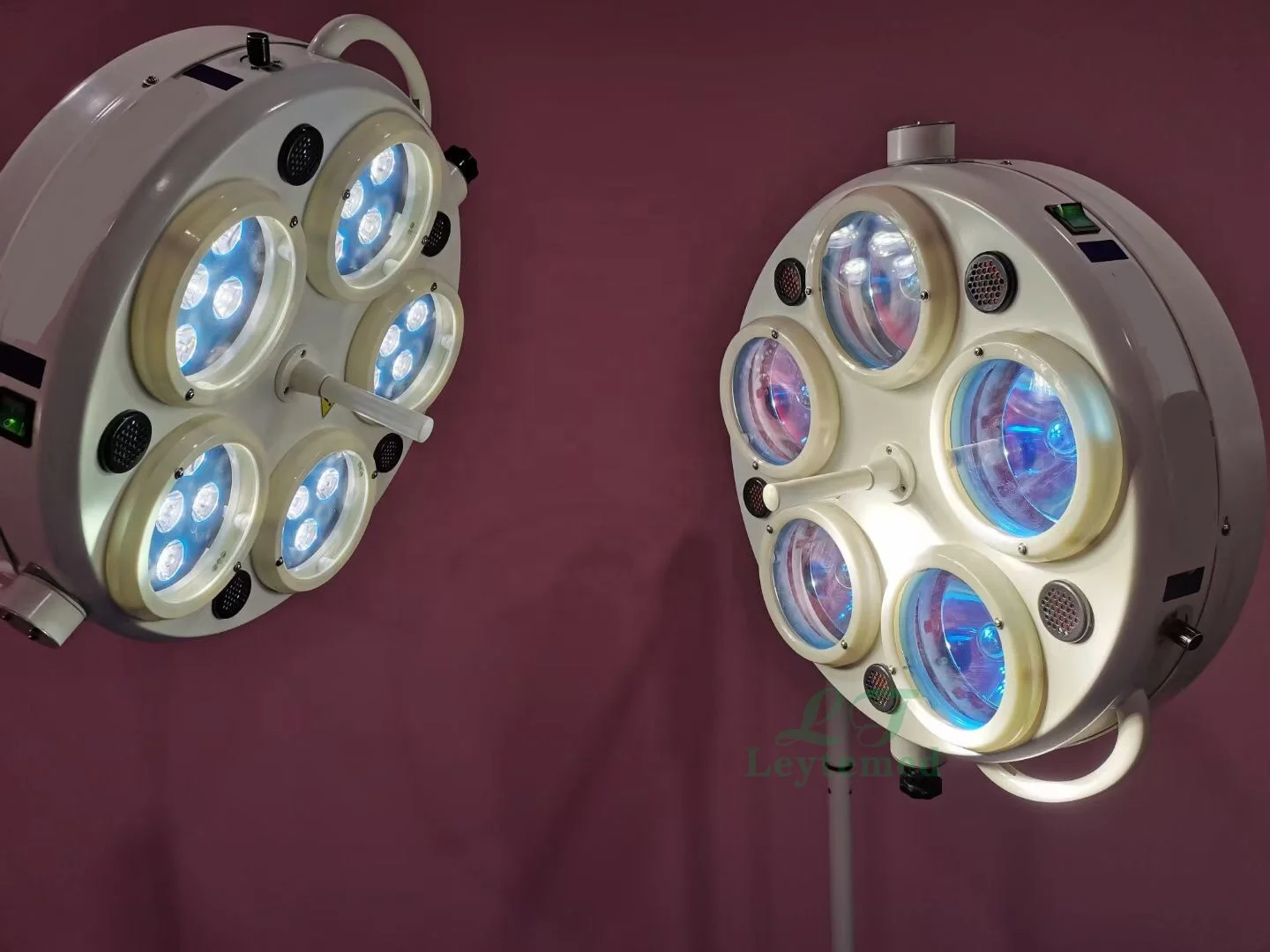 LTSL41B Medical Stand Type LED Shadowless Operation Lamp Mobile Operating Theatre Lights