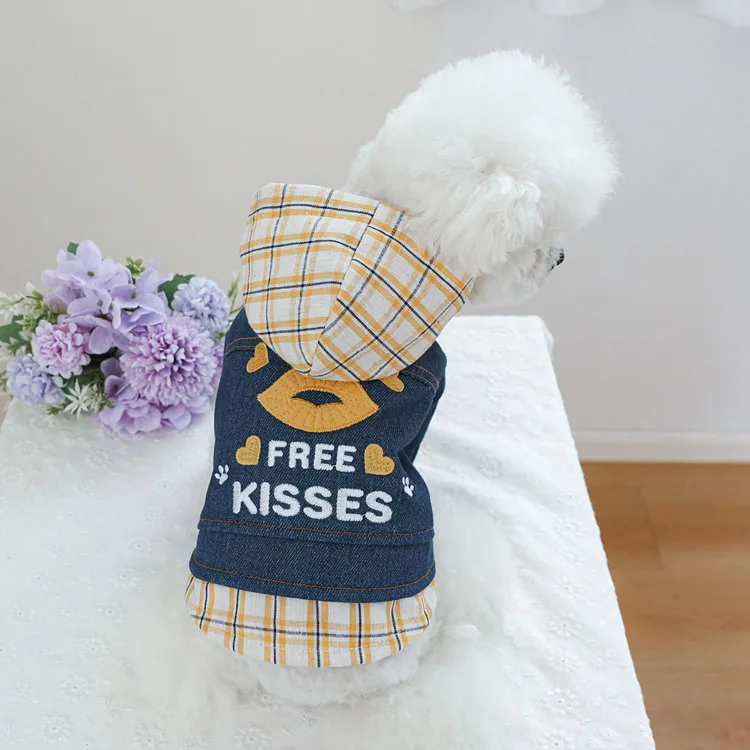 Factory Pet Clothes Wholesale Stock New Designer Autumn Winter Dog Cat Clothes Fashion plaid hooded jeans dog coat jacket