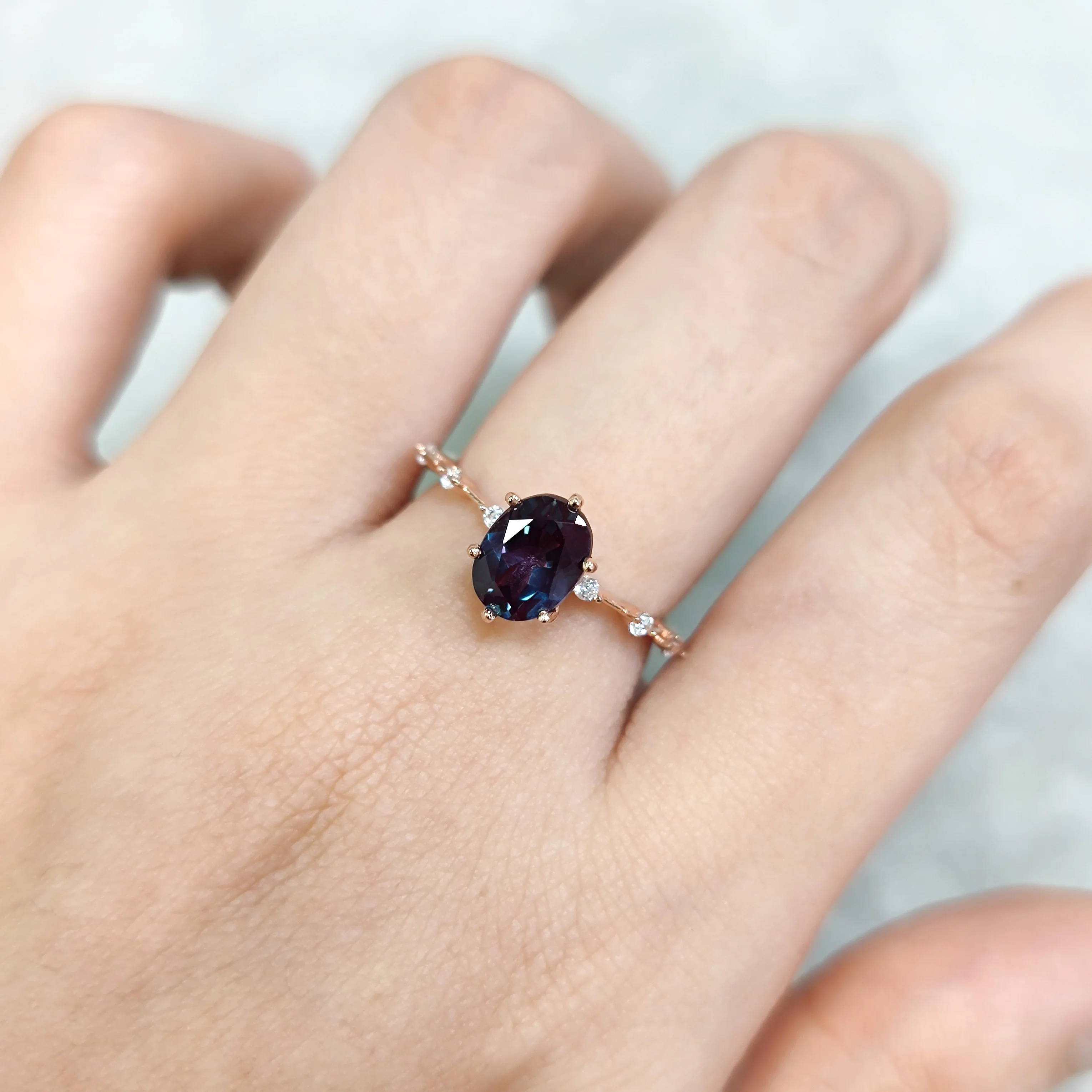 OL0926 15 Years Jewelry Manufacturing Experience OEM Vintage Engagement Oval 6x8mm 10K Pure Gold Lab Alexandrite Ring