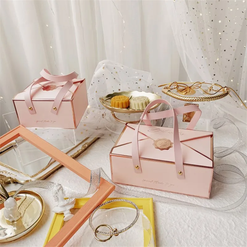 Wedding Birthday Party Gift Wrap Bronze Handle Paper Box Baking Biscuit Supplies Celebration Holiday Gift Bag Packaging Paper Bo