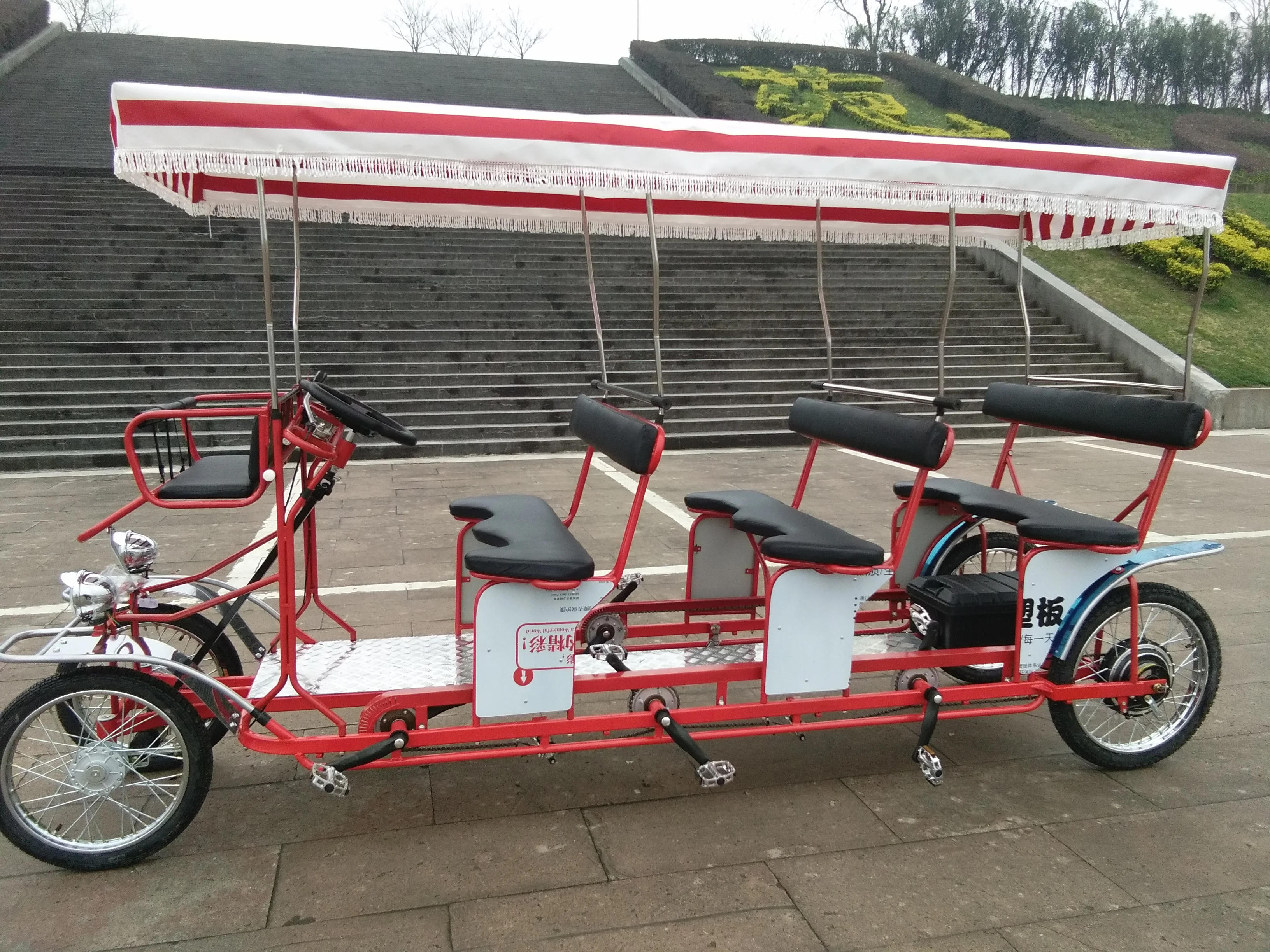 Four Person or 6 People Surrey Bicycle Quadricycle Sightseeing Ebike for Vacation