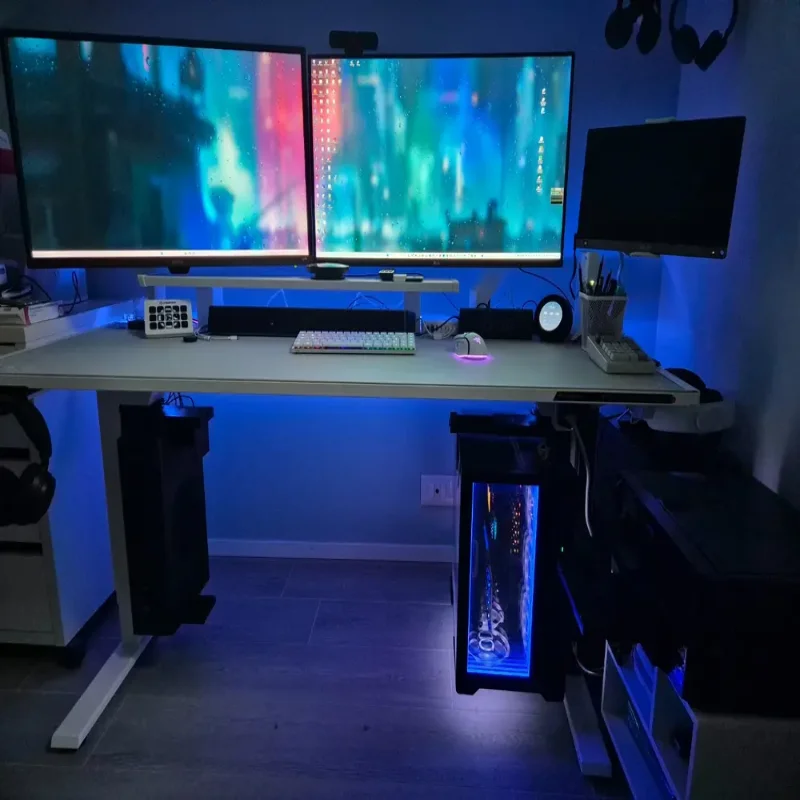 Factory Wholesale Pc Gamer Desk With Led Light Gaming Table Rgb Gaming Desk