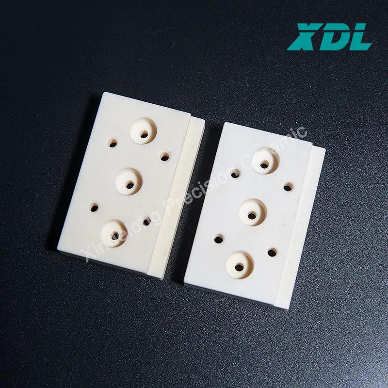 Electrical ceramic steatite insulator customized alumina ceramic insulator manufacturer Alumina Ceramic