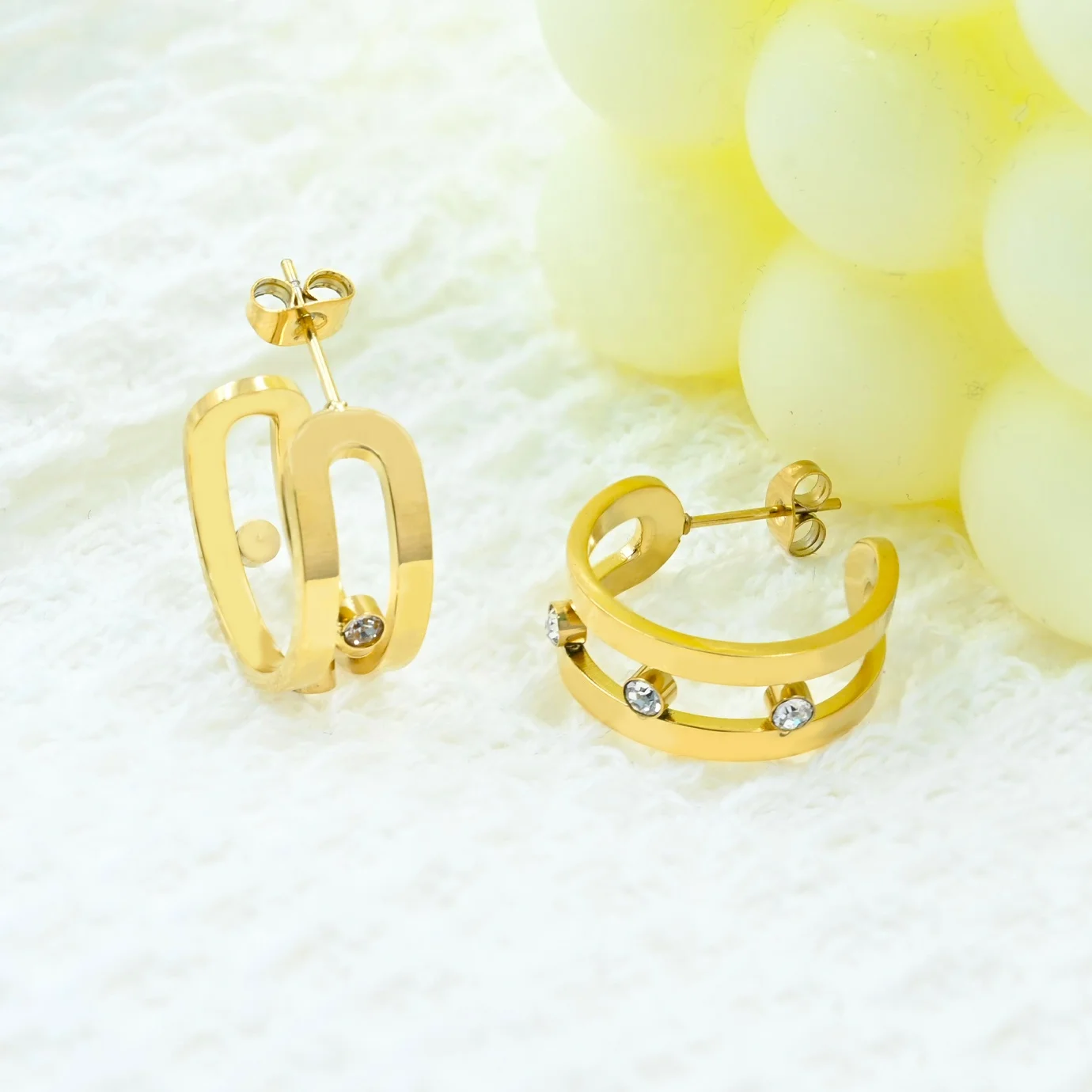 Wholesale Hot Sale Cube Three Diamond Sliding Zircon Necklace Bracelet Earrings Ring Jewelry Set Stainless Steel Jewelry Set