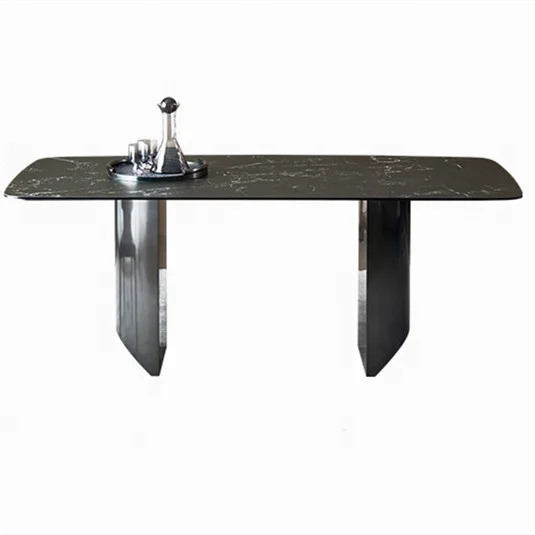 Простой прямоугольный обеденный стол в стиле пост-модерн