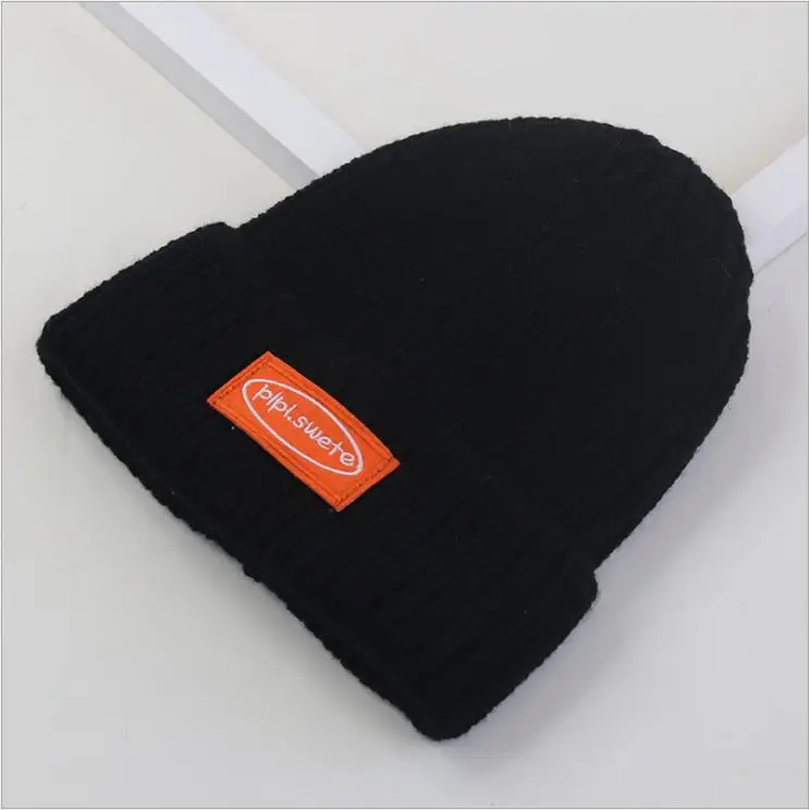 Winter New Wide-Brimmed Fabric Label Core-Spun Yarn Warm Knitted