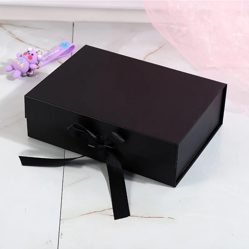 Customized luxury cardboard packaging paper gift box and logo printing transportation packaging box ribbon gift box