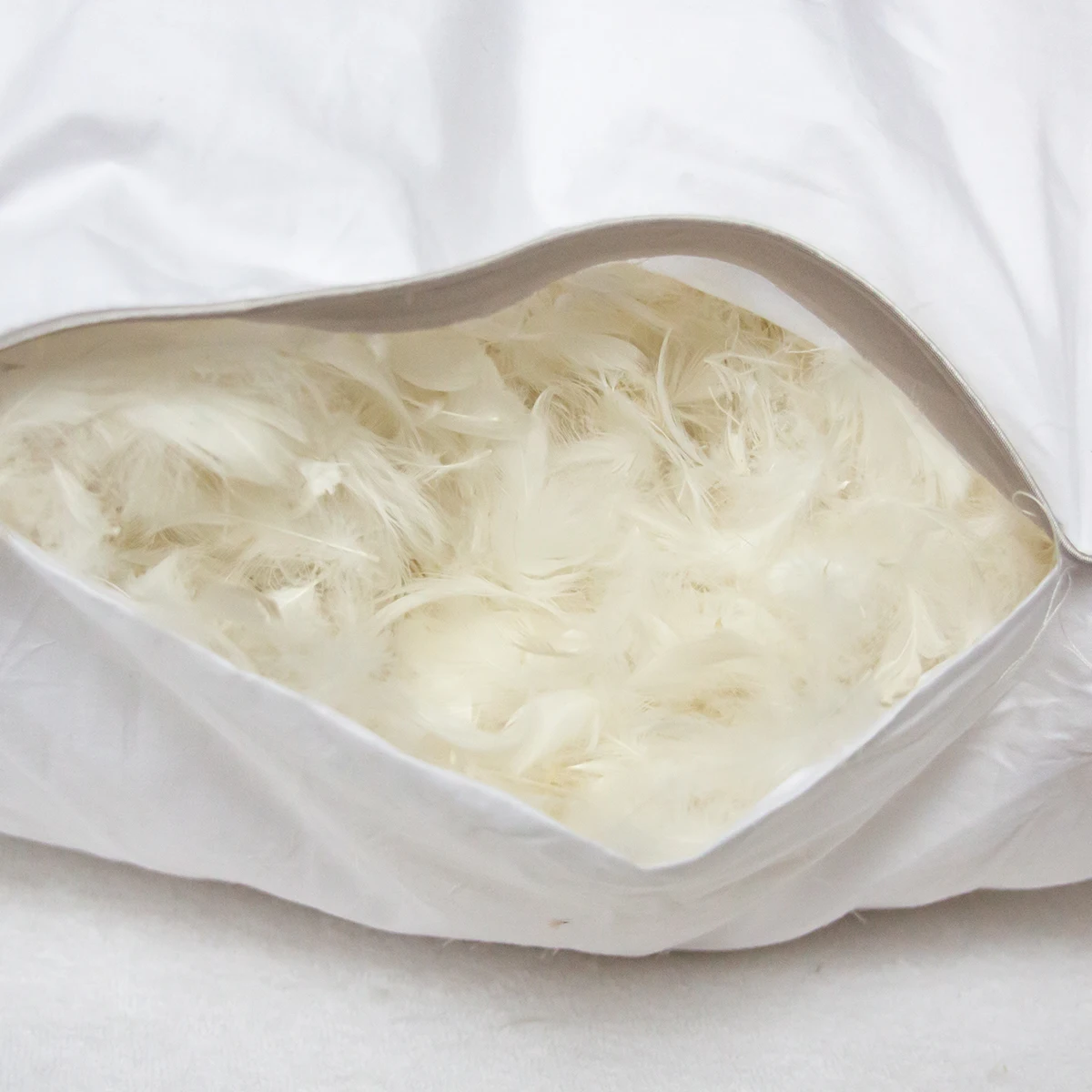 20x30 Queen Bed Pillows Down Feather Down Alternative Hotel Fluffy Sleeping Pillow Insert White