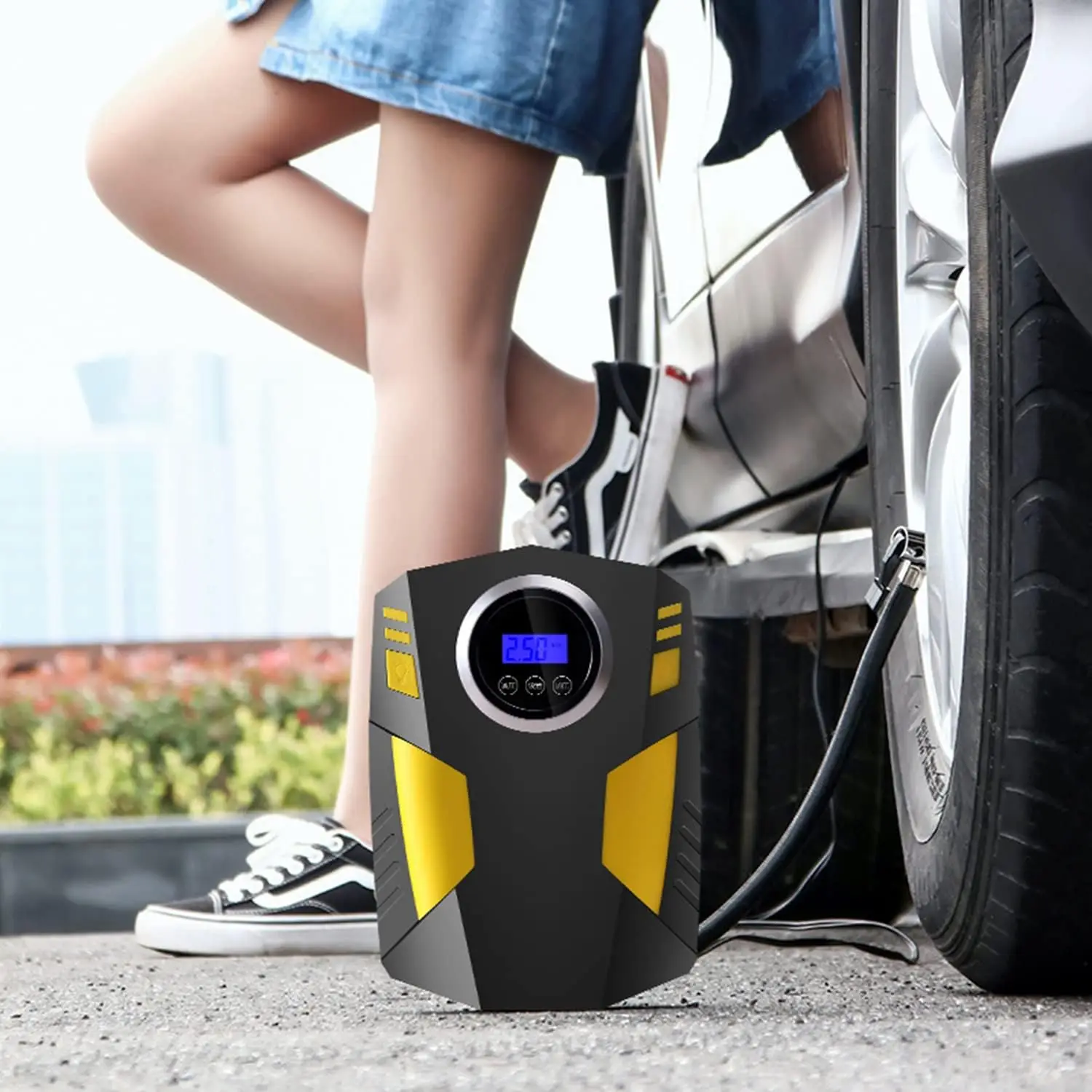 2024 direct sale Portable 12V 80W Car Air Compressor Tire Inflator Smart Digital Display Multifunctional for Car Use