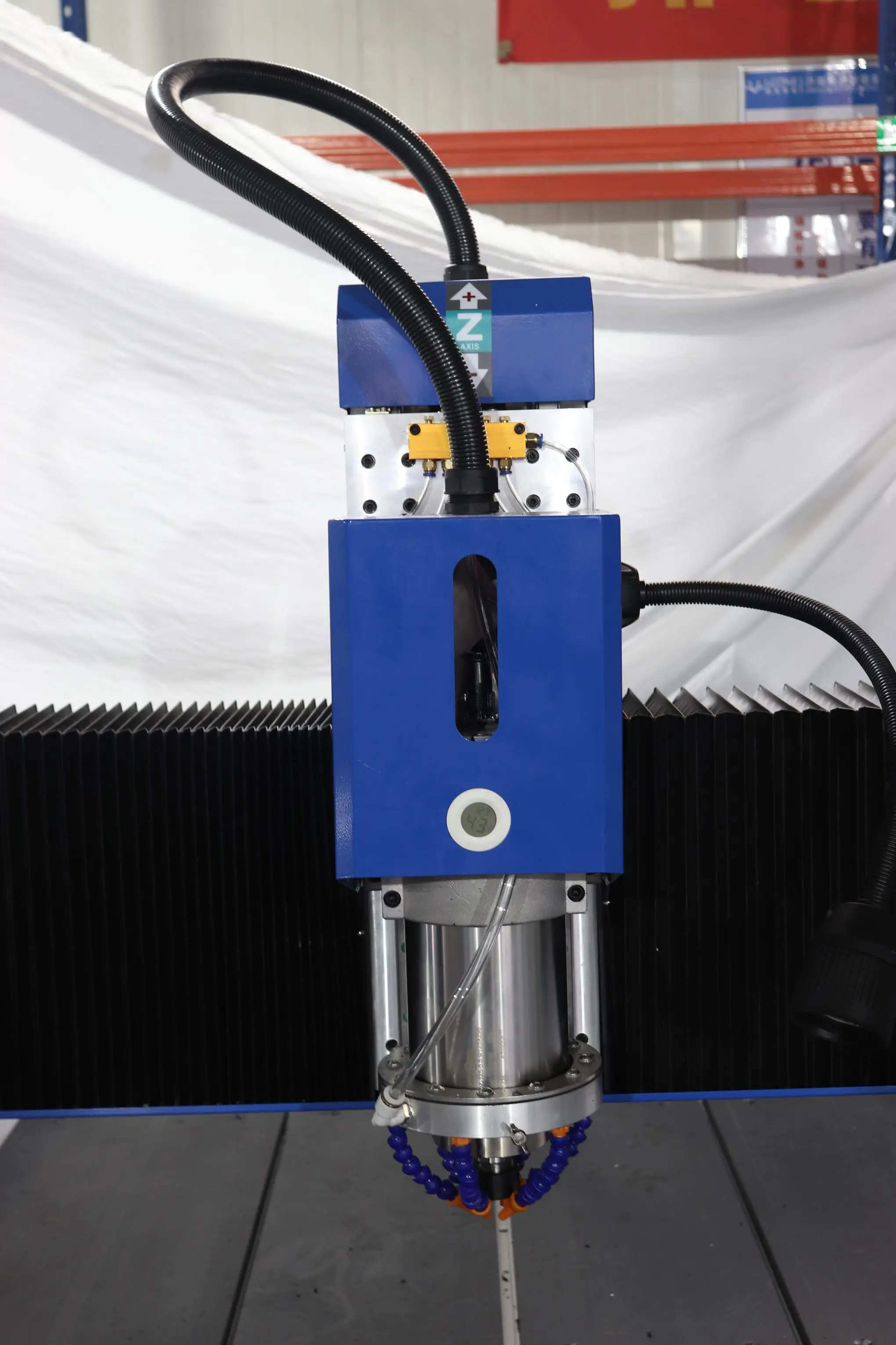 Heavy duty 1325 cnc router cutting machine 1300x2500mm stone/marble/granite carving engraving machine with water tank cooled