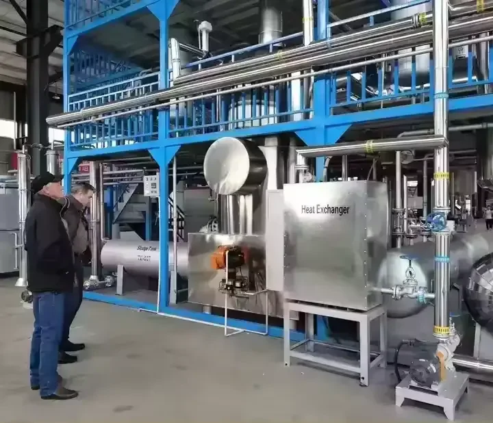 Used waste engine oil pyrolysis oil distill to diesel recycling refining plant