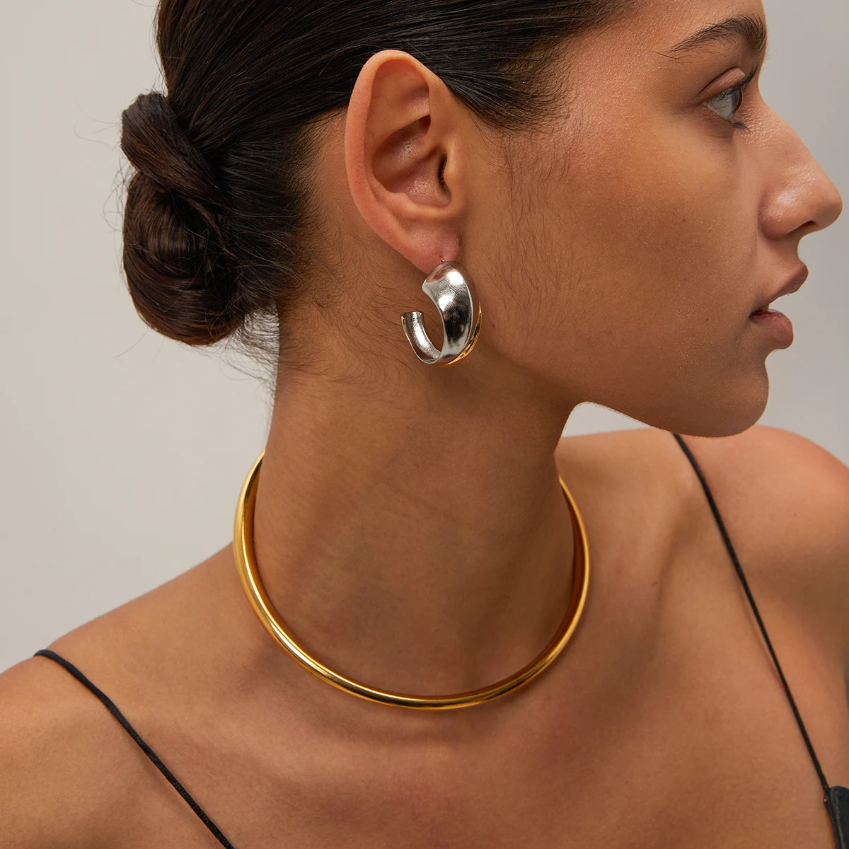 J&D Clean Fit 18k Gold Plated Stainless Steel Statement Earrings Jewelry CC Shaped Chunky Earring Women