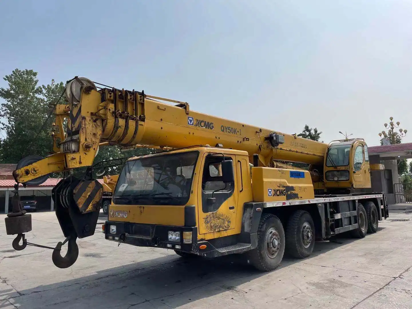 Used chinese truck crane qy50k 50 tons hydraulic mobile crane price for sale