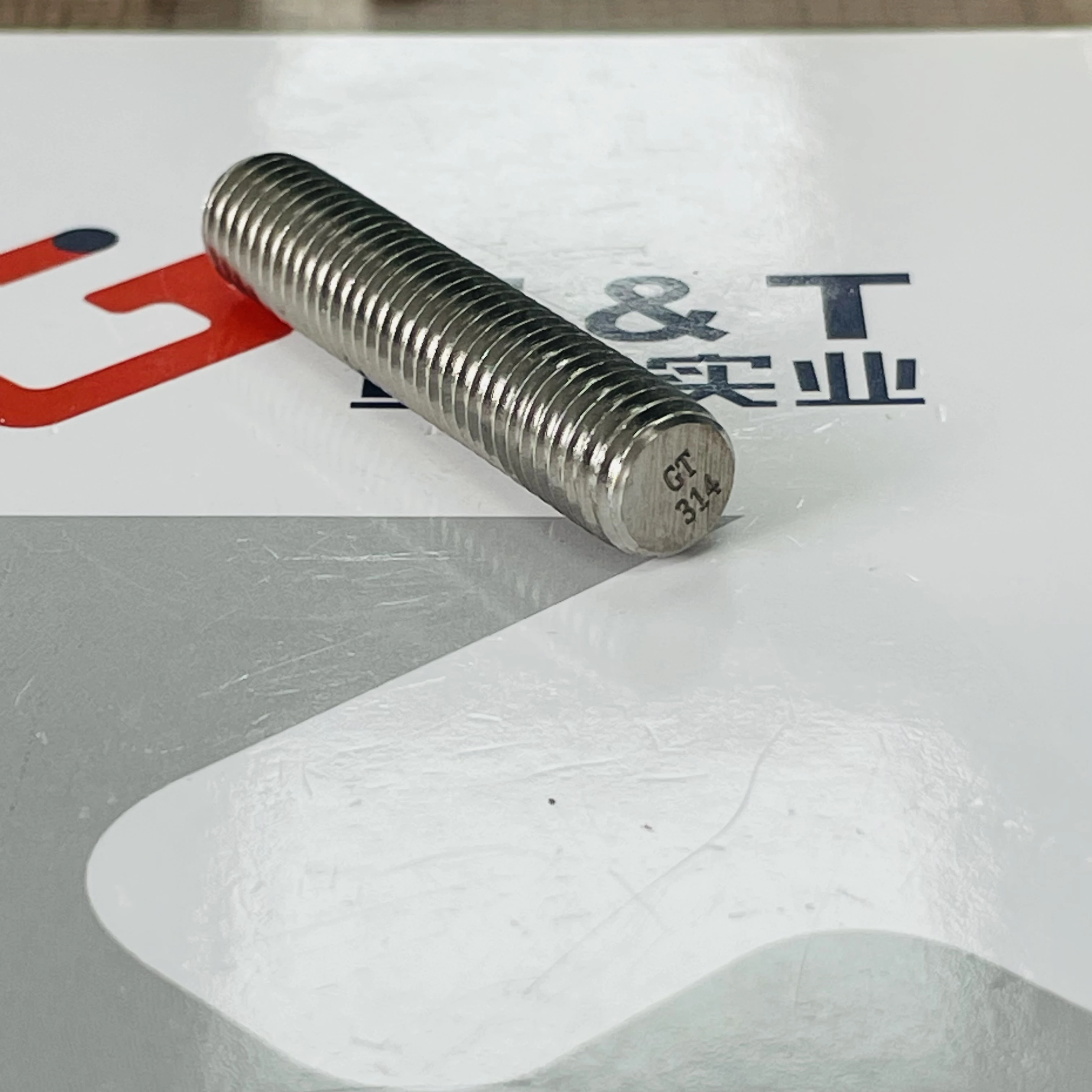 Inconel NO7718 Studs bolts bolts ASTMA283 M28 Monel ASTM B127 ASTM B473 Incoloy 800 H / HT one end thread rod