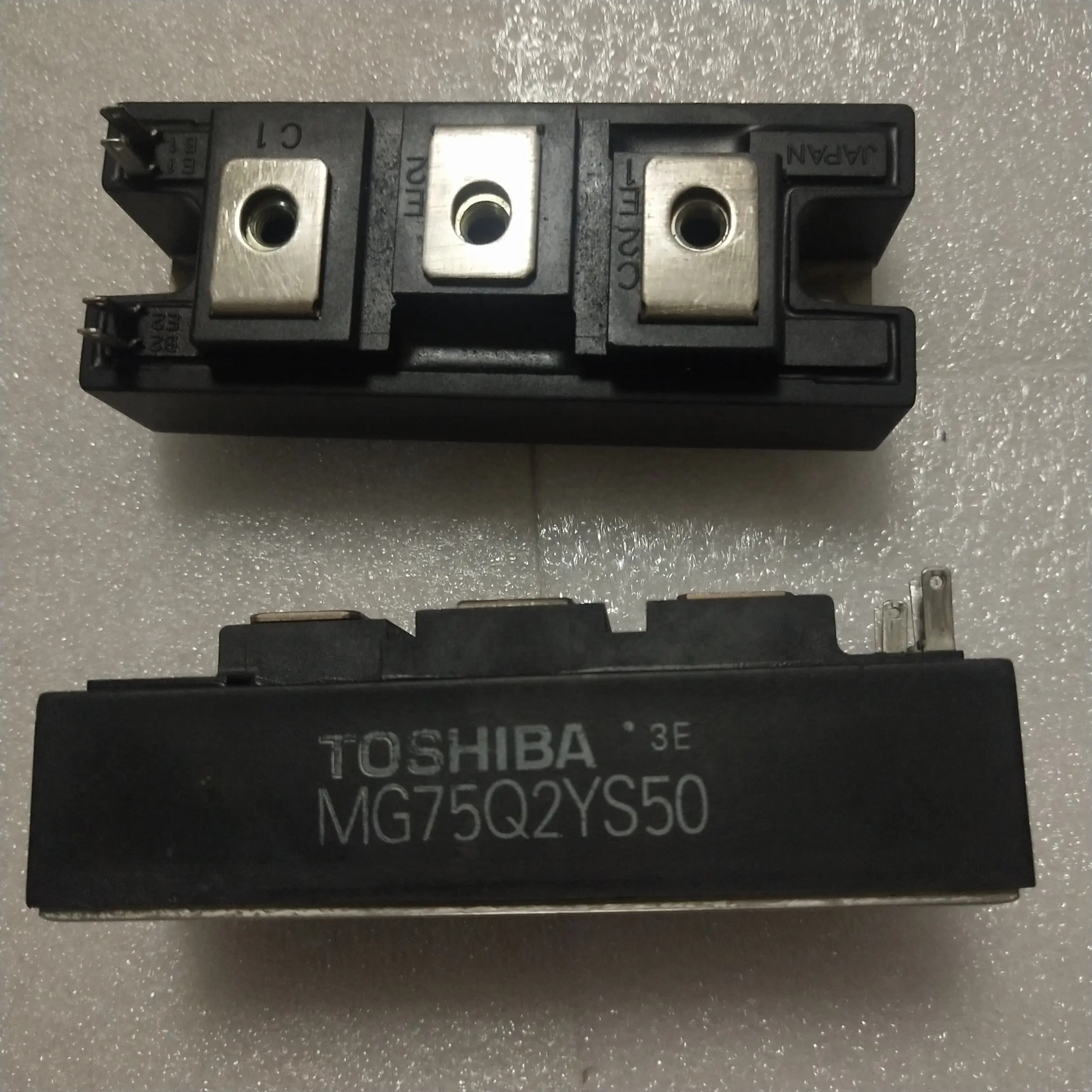 
Оригинальный 100% новый IGBT модуль CM600DU-5F 