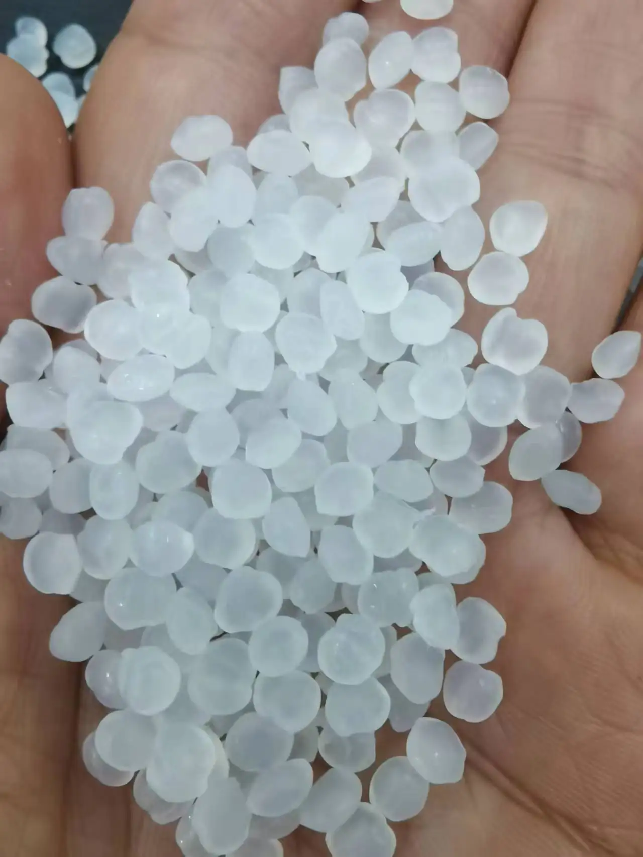 Полиэтиленовые Гранулы низкой плотности LDPE MFI 0 8 HP0823JN HP0823NN 2201 2101 2420F