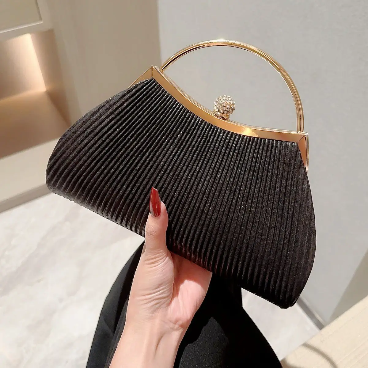 2024 New style women luxury wrinkle rhinestone evening handbags purse clutch bags for wedding party
