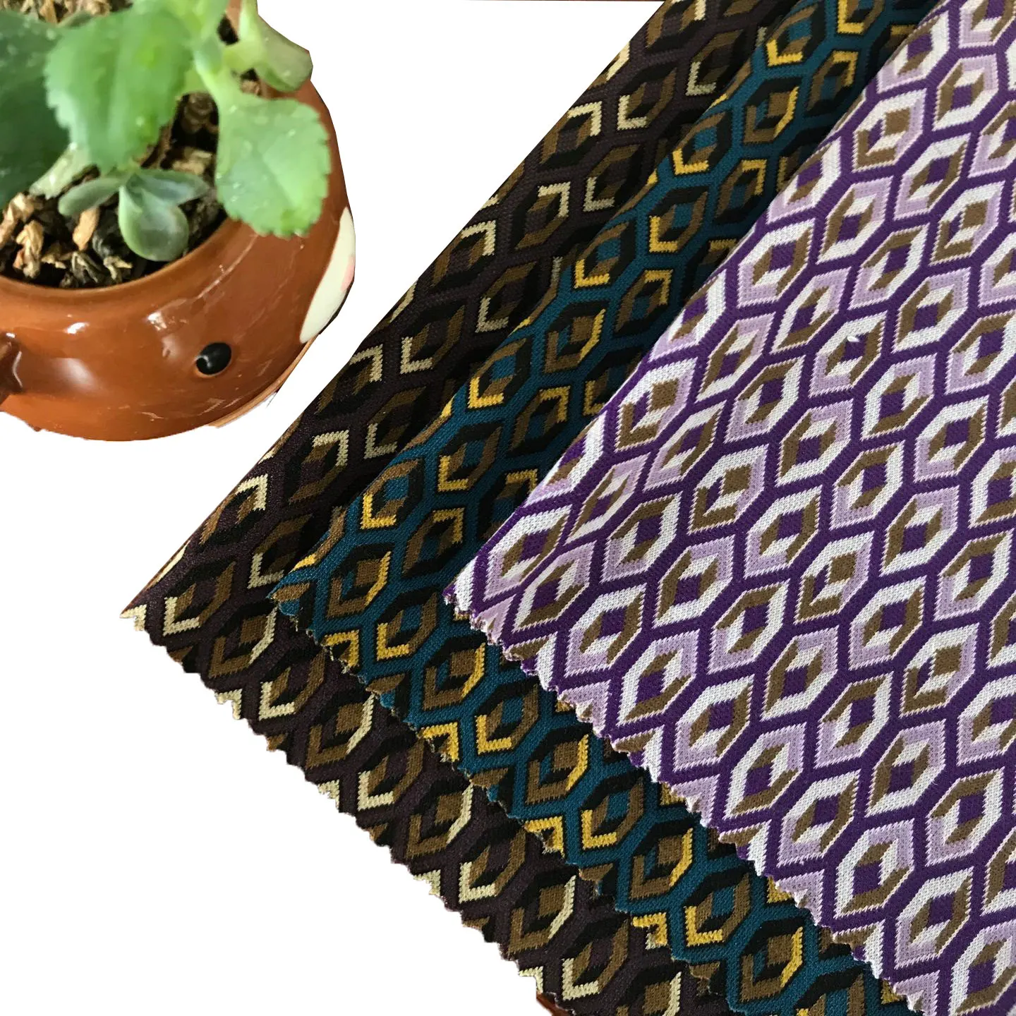 Luxury geometric design stretch jacquard hexagonal pattern yarn dyed jacquard knit fabric for Garment