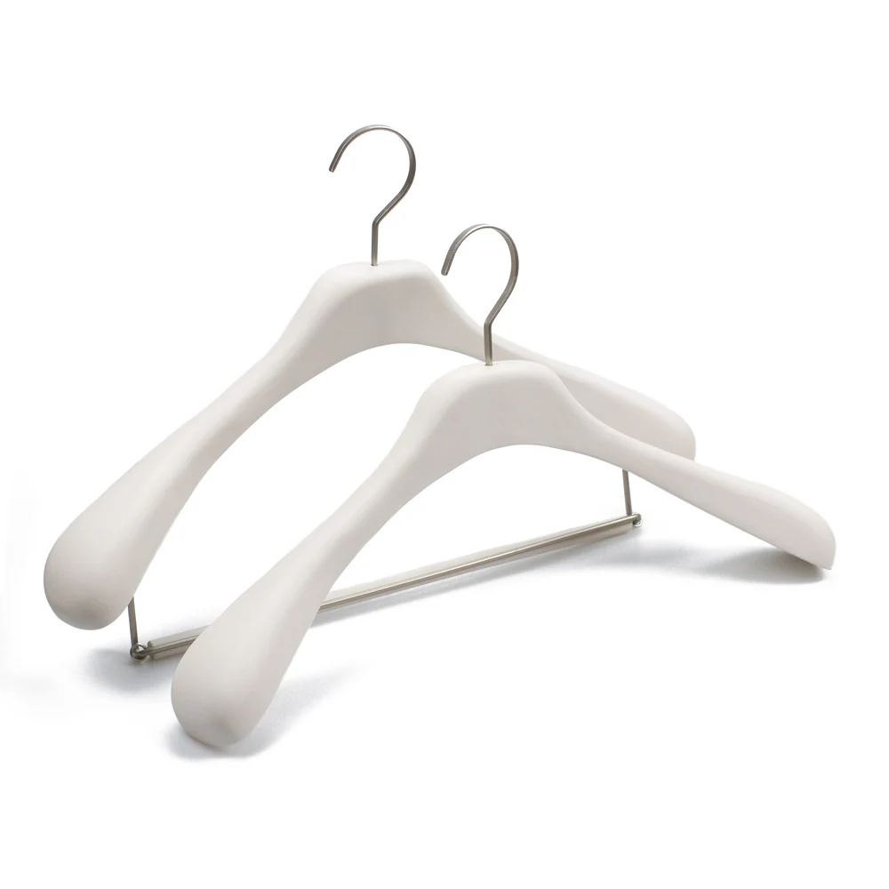 Популярные белые роскошные деревянные вешалки для одежды Набор вешалок