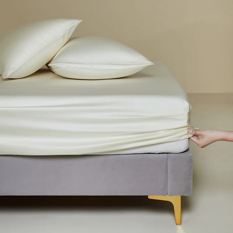 Wholesale satin fitted bed sheet flat bedsheet with satin pillowcase 4 piece 100% polyester satin silk bedding sets