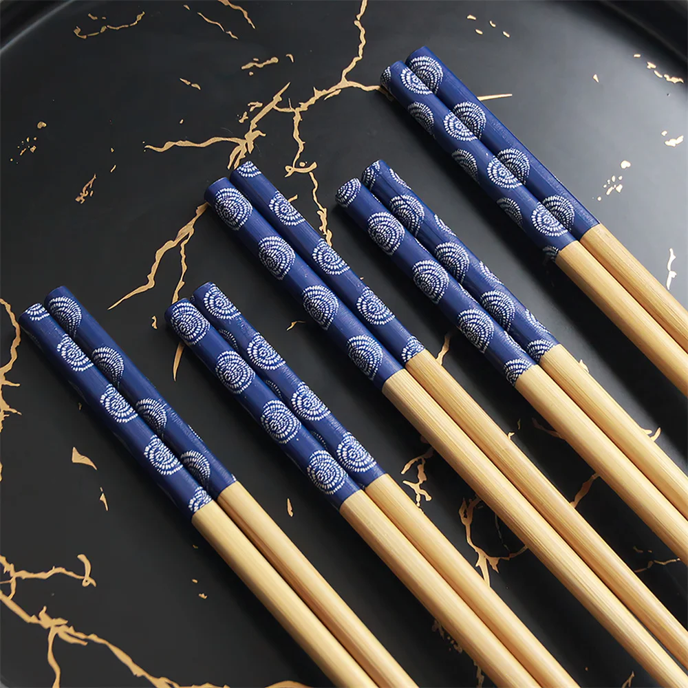 Customizable Logo Japanese Bamboo Wooden Chopsticks Reusable Modern Design Flatware for Restaurant Dishes Weddings Packed Pairs