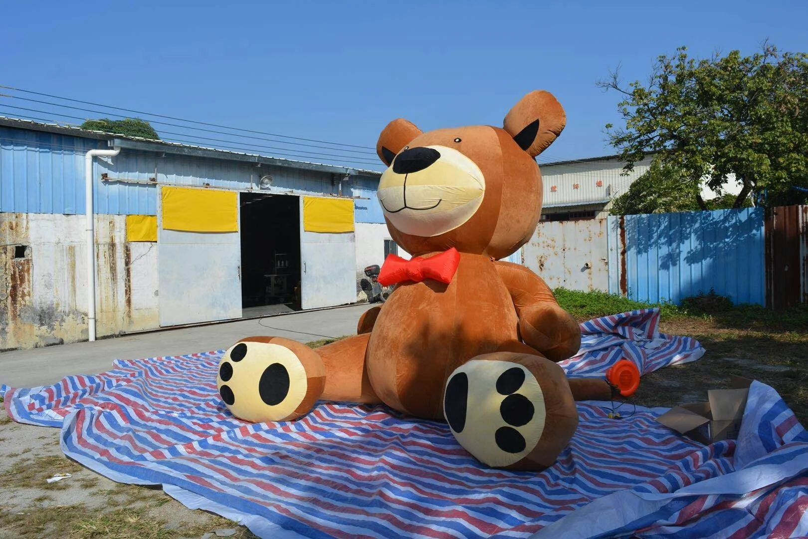 Hot sale outdoor Christmas inflatable plush bear for holiday party decoration Inflatable plush black cat monster cartoon model