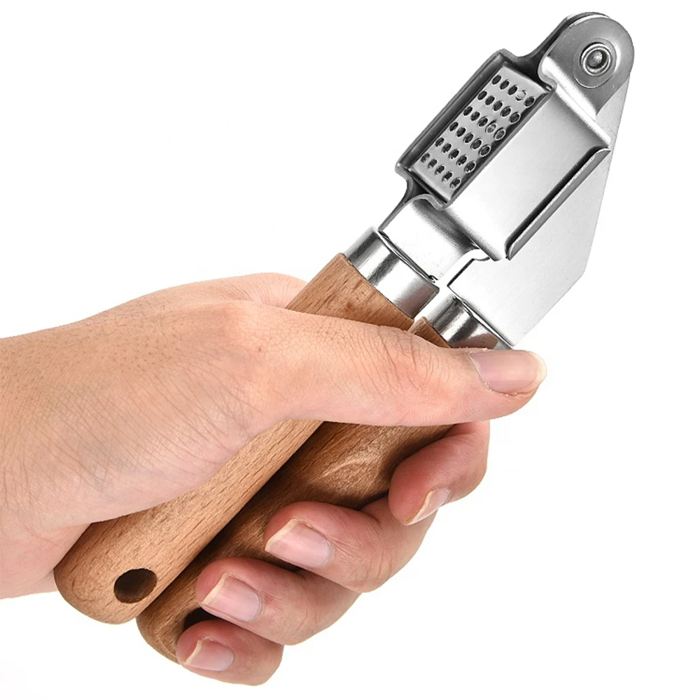 Stainless Steel Garlic Crusher with Wooden Handle Kitchen Use Metal Blade for Crushing Cheese Fruits Vegetables