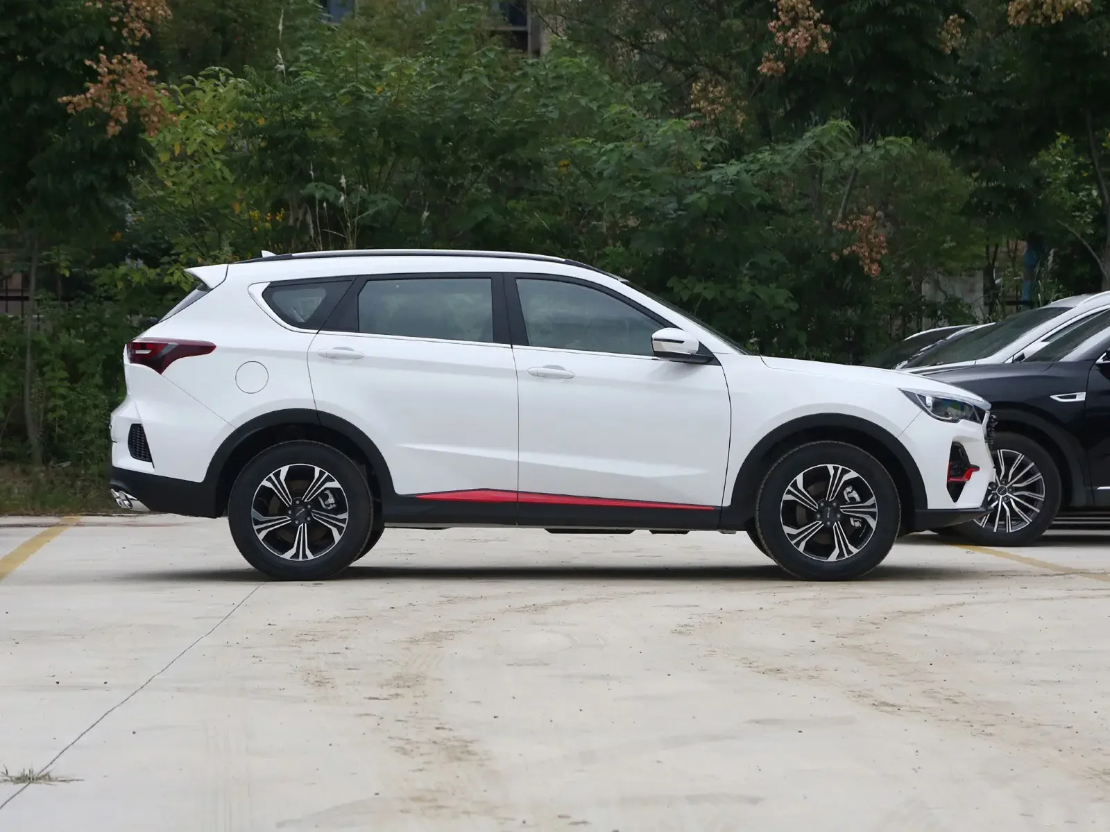 new cars used cars Jetour X70 2023 1.5T DHT Lightning01 02 plug-in hybrid Car SUV X70 X90 PRO C-DM PLUS EV