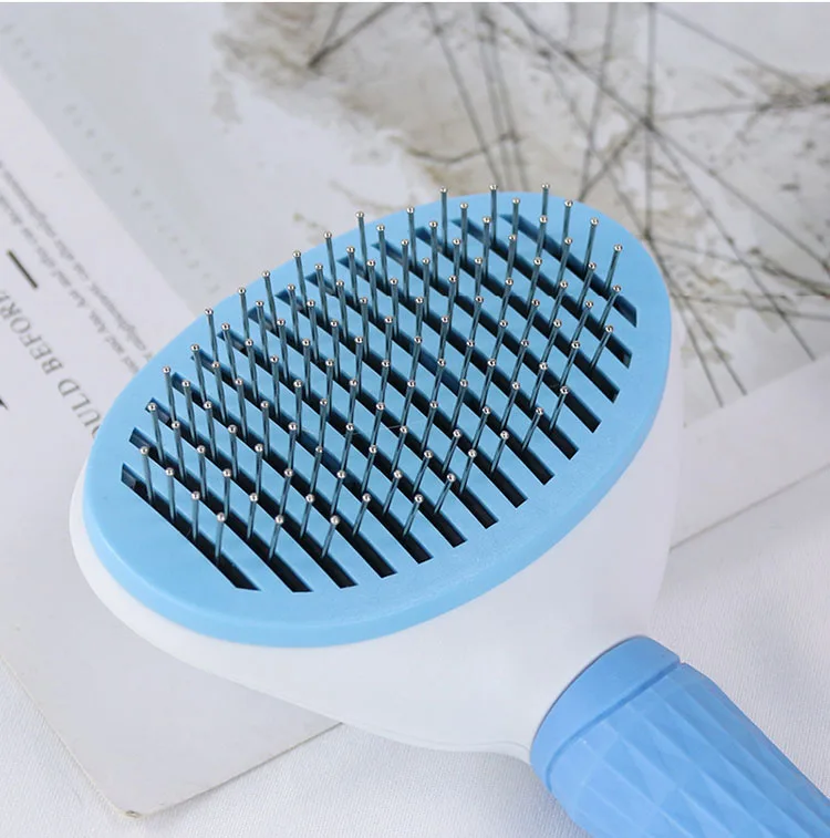  New product arrival Amazon Top Sale Pet Grooming Accessories Manual Press Massage Brush Self-Cleaning Dog Comb Новый продукт поступление Лучшие продажи Зоосалон Аксессуары Ручной пресс для чеснока Массажная щетка самоочистки собака