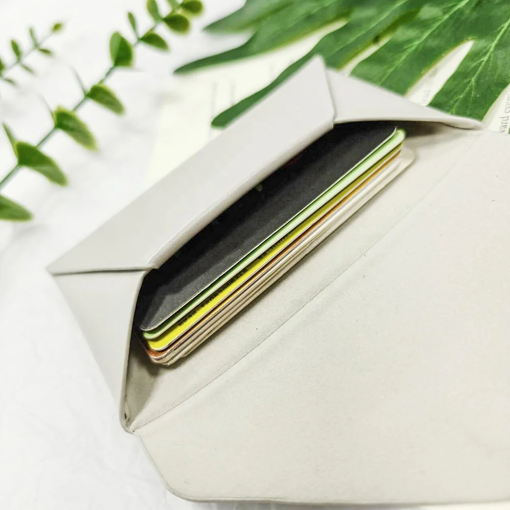 Wholesale Best Quality PVC Leather Gray ID Card Holders with Magnetic Portable Coin Wallets for Shopping