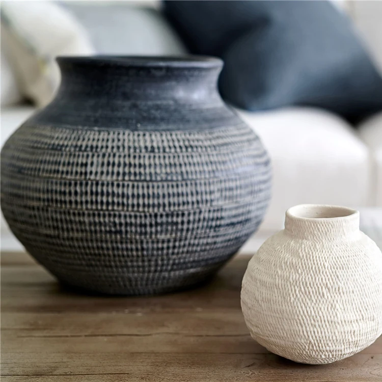 Retro custom logo embossed textured living room handcrafted flower vase bud vases ceramic vase for home decor