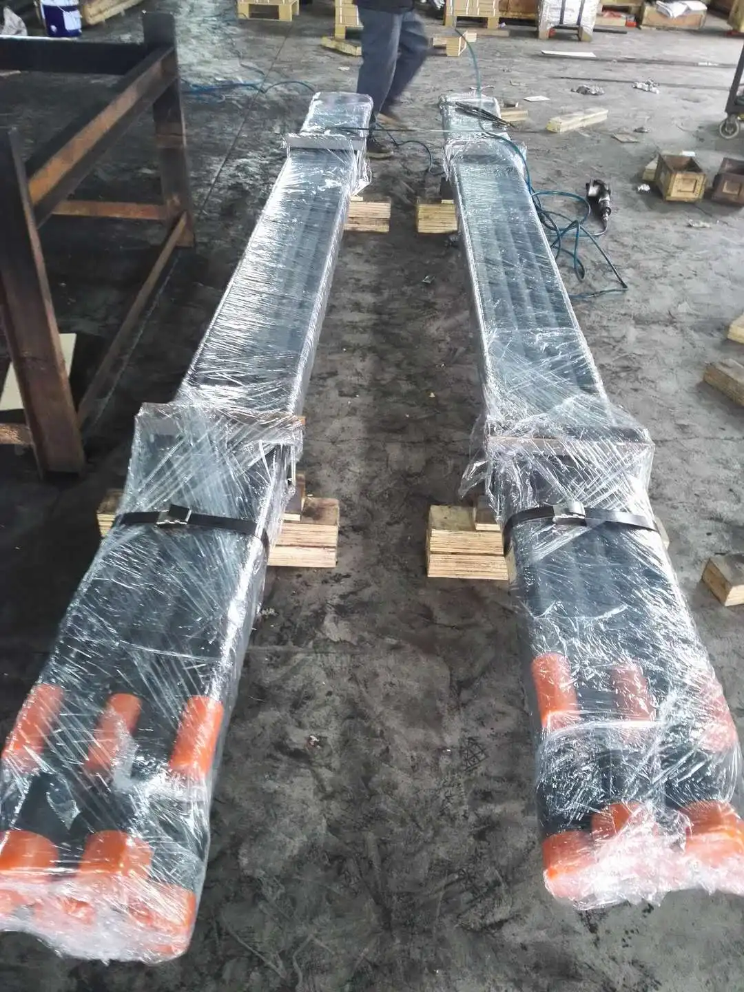 Maxdrill  Performance R25 Length 250mm-4000mm Drill  Rod/ Extension Rod/ MM/MF Hex Rod for Drifting&Tunneling