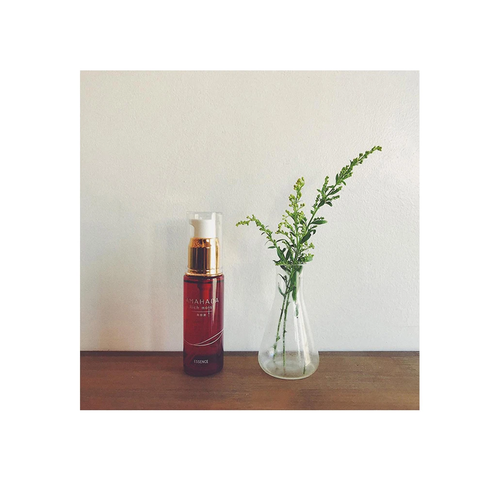 
 Безвредный питательный Осветляющий растительный уход за кожей лица Травяная эссенция  