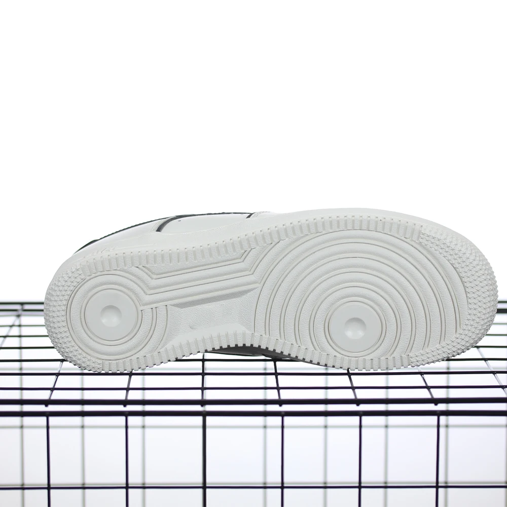  2021 Famous China factory men and women sports white shoes brand