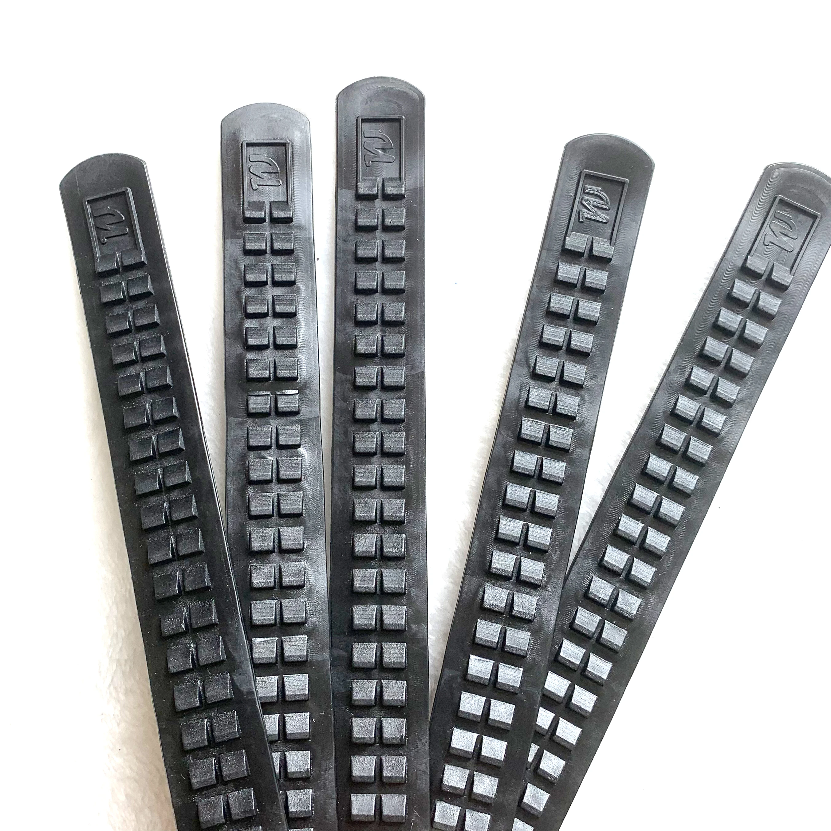 Wholesale Custom Eco-friendly Belts Accessories Plastic Ratchet Automatic Buckles Belt Track Teeth