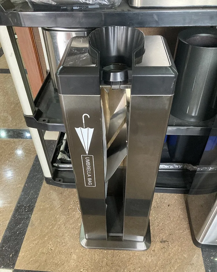 Automatic Wet Umbrella Wrapping Machine, Umbrella Plastic Bag Packing Machine for Long Umbrella