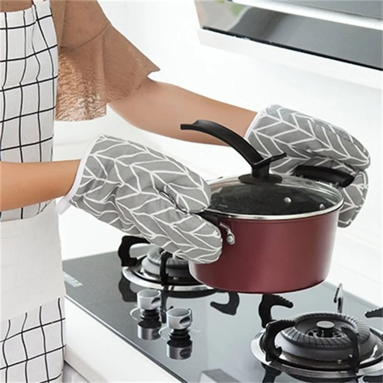 Household Insulated Microwave Oven Mittens  Thickened Heat Resistant Oven Mitts