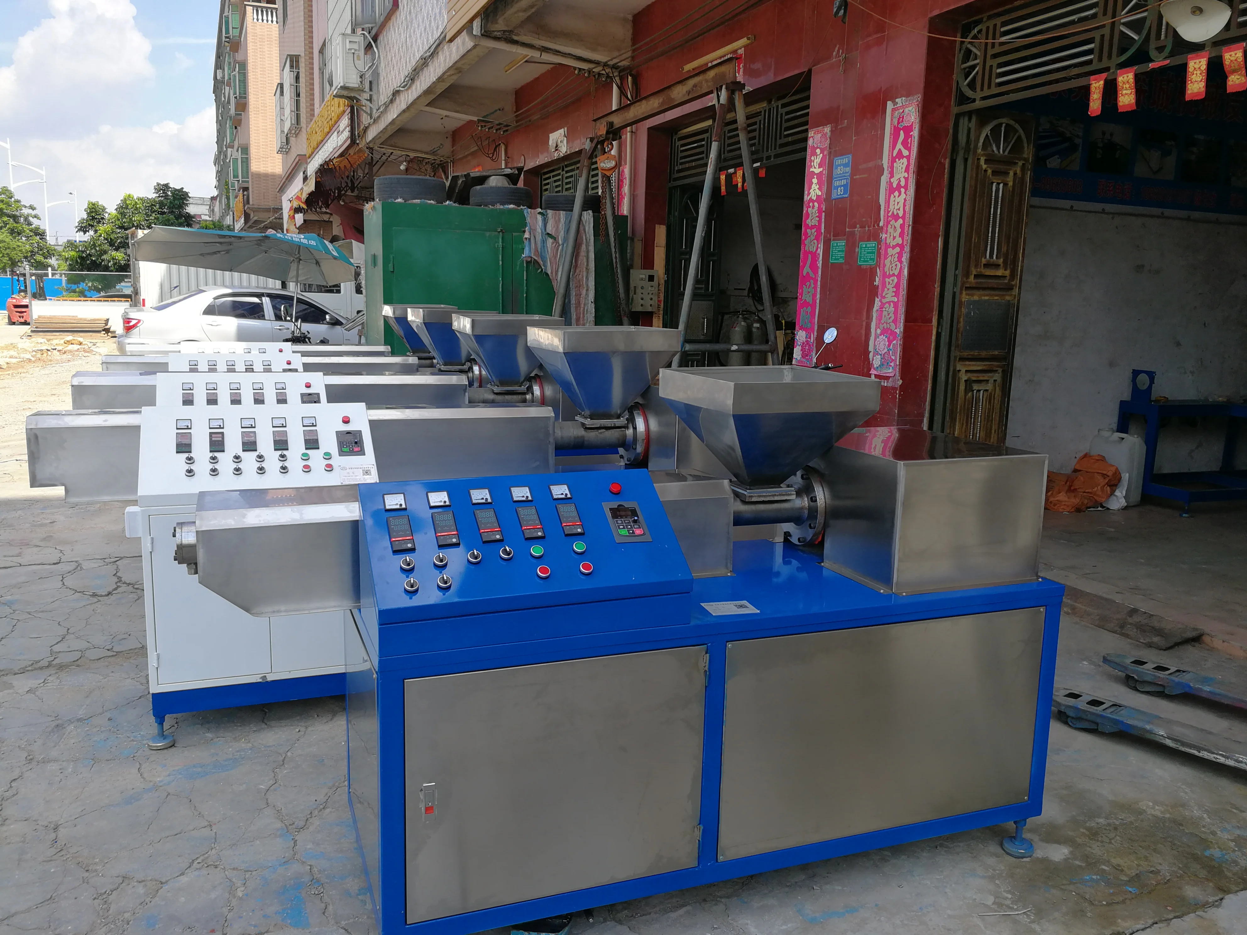 Dildo Production Line Plastic Extrusion Machine Cost Plastic Extrusion Equipment For Scale