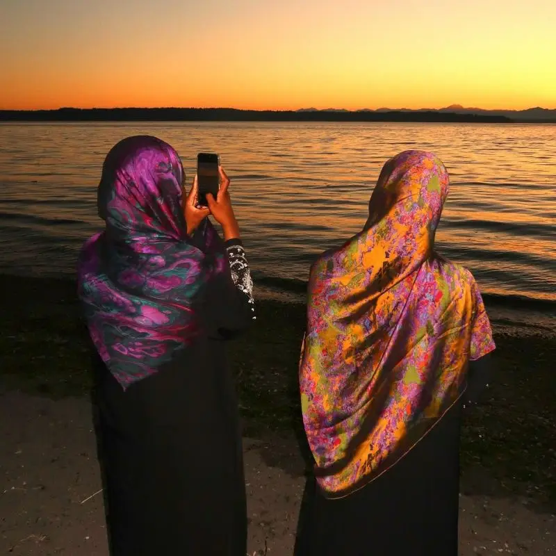 Silk Water Print Shawl Hijab Scarves Luxurious Muslim Ethnic Woman Silk Bandanas Printed Hijabs Soft Shawl