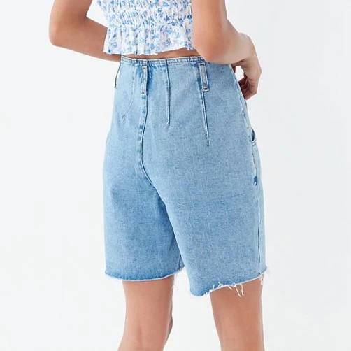 High waist pleated denim Bermuda medium length jean shorts for woman