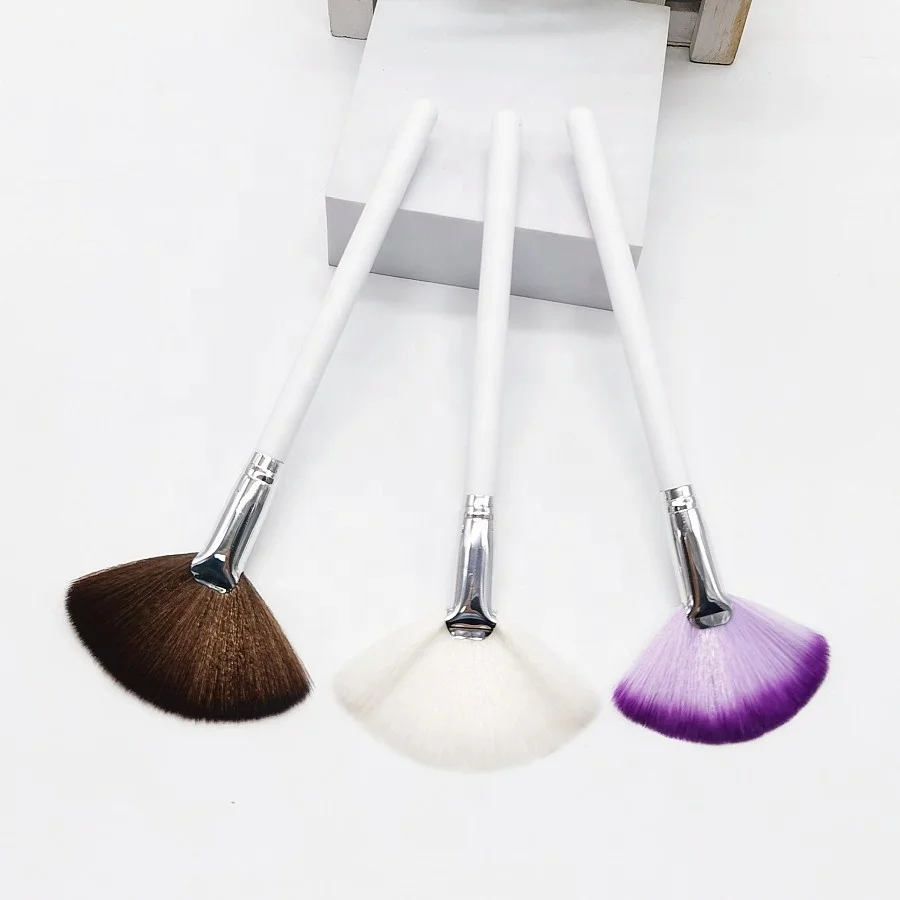 20cm Fluffy Soft Synthetic Bristles Highlight Powder Foundation Face Makeup Fan Brush White Spa Medium Size Facial Fan Brush