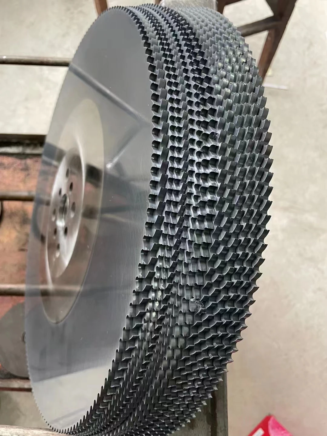 Cold cutting saw 400 * 3.0 high-speed steel saw blade for flying saw