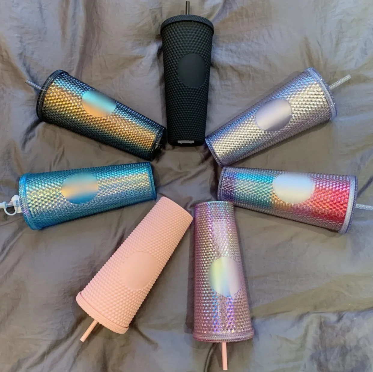 2021 Hot Sell Custom or No LOGO Cup Matte Black Studded Plastic Tumbler 24 Oz Cups In Bulk Double Wall Factory Directly Selling