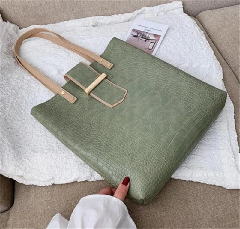 China Factory Promotion candy color handbag boston bangkok with custom logo