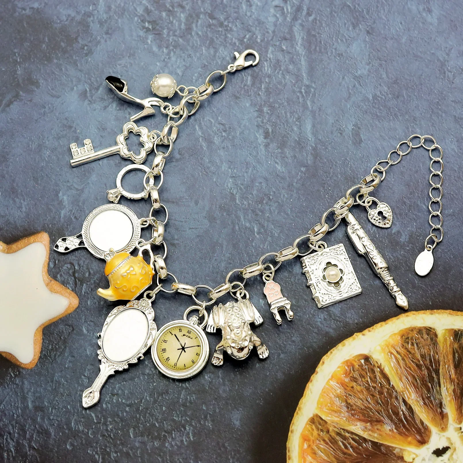 Vintage Wonderland Crystal Bangle Bracelets for Women Unisex Mirror Charms Beads Link Chain Pearl Stone Jewelry Accessories Gift